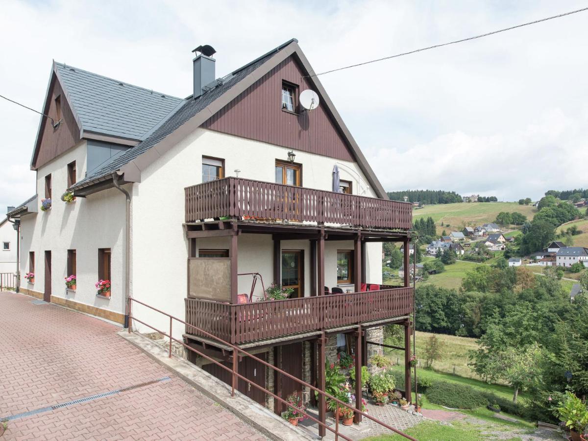 Cozy Apartment In Ore Mountains With Balcony Breitenbrunn  Kamer foto