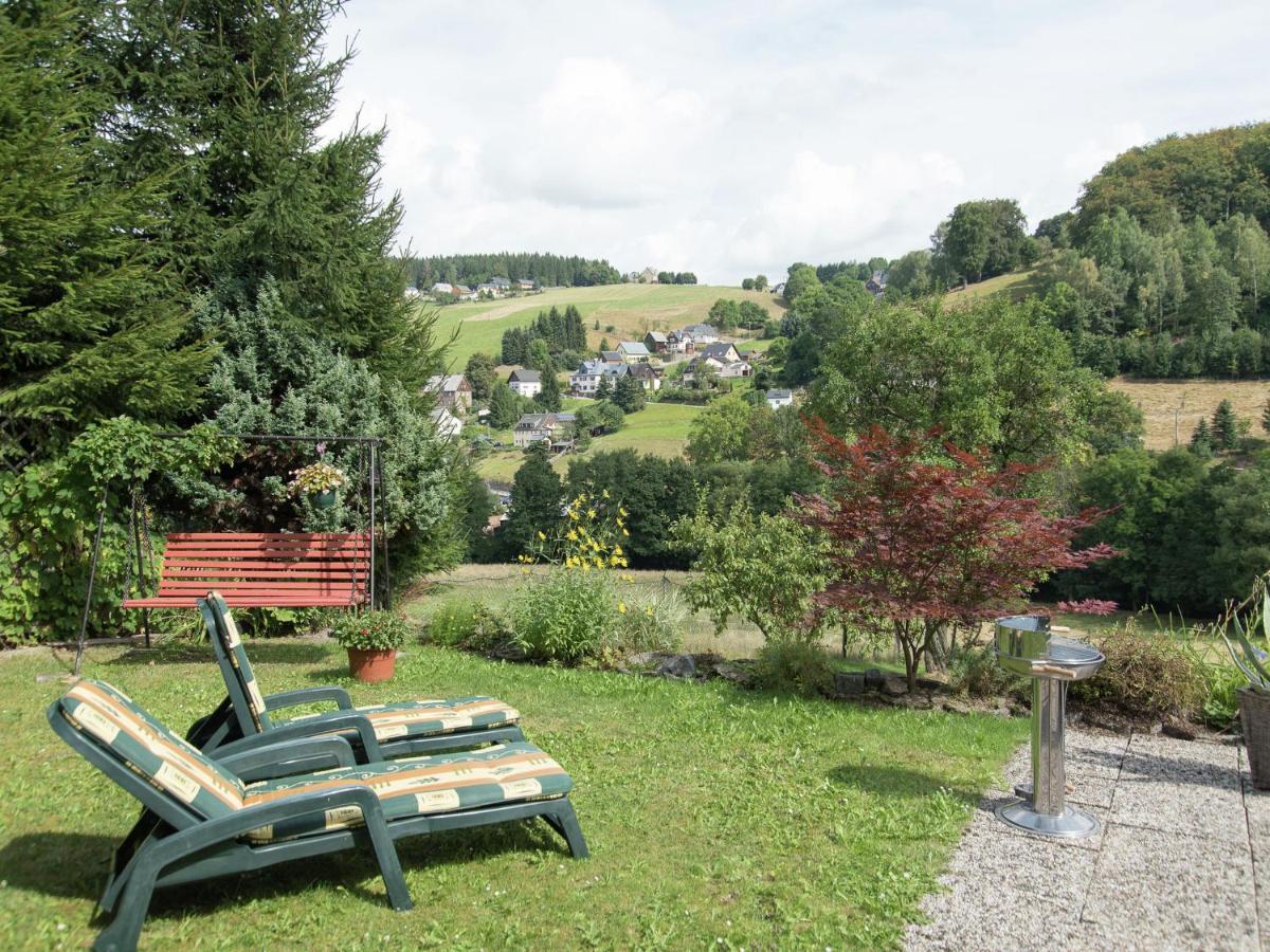 Cozy Apartment In Ore Mountains With Balcony Breitenbrunn  Kamer foto