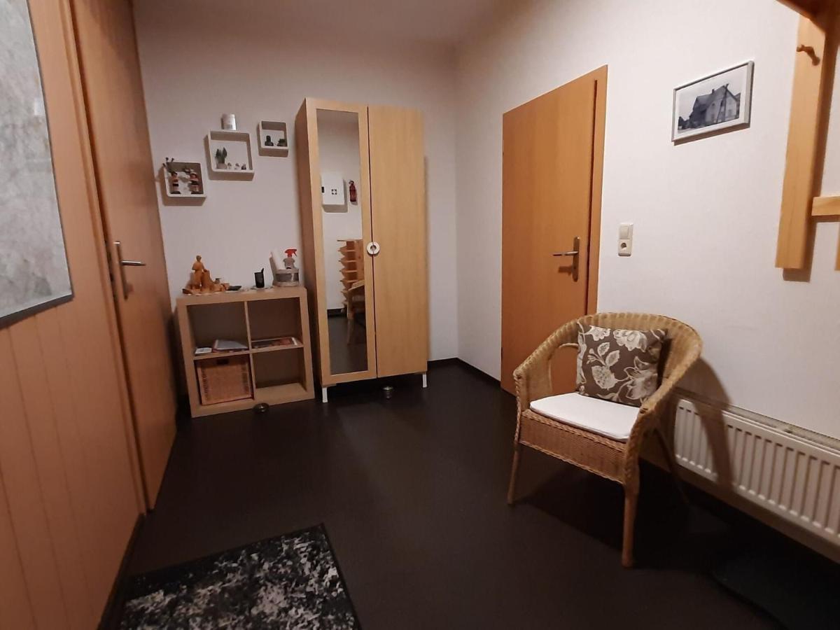 Cozy Apartment In Ore Mountains With Balcony Breitenbrunn  Buitenkant foto